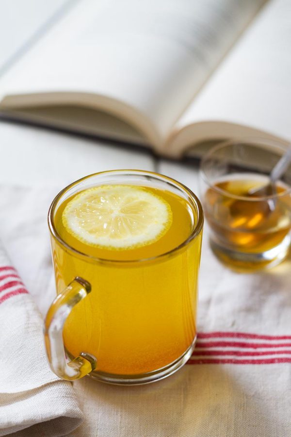 Morning Detox Turmeric Tea - #recipe by #eatwell101 - https://www.eatwell101.com/healing-turmeric-tea-antinflamatory-healing