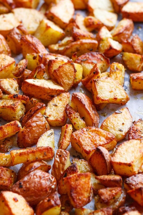 Garlic Cajun Roasted Potatoes - #recipe by #eatwell101 - https://www.eatwell101.com/roasted-cajun-potatoes-recipe