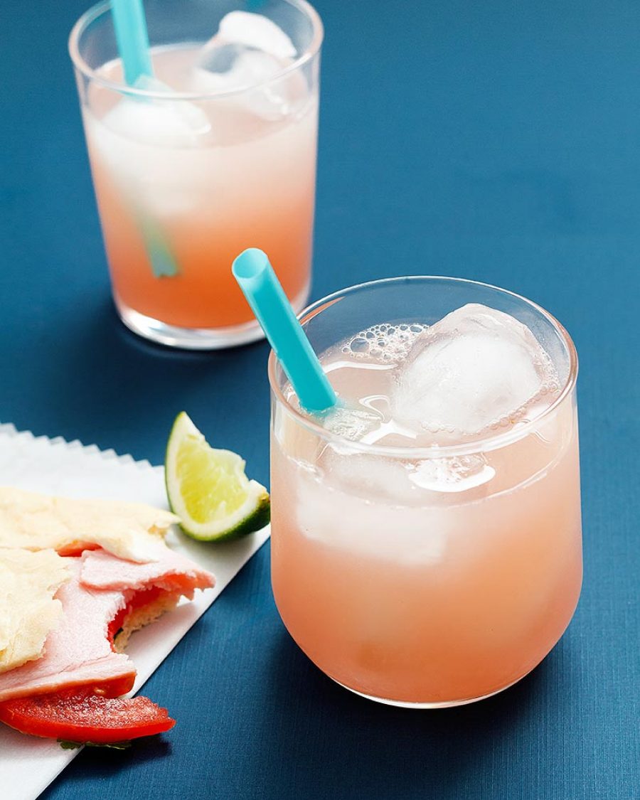 Honey Grapefruit Paloma - #recipe by #eatwell101 - https://www.eatwell101.com/honey-grapefruit-paloma-recipe