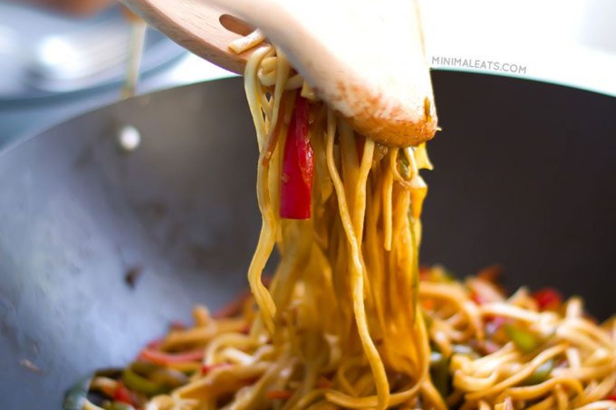 15 Delicious Stir-Fry For People Who Swear by the Wok