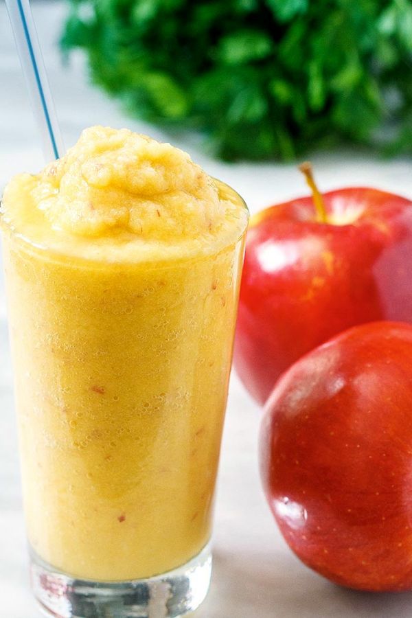 Crisp Apple Ginger Banana Smoothie - #recipe by #eatwell101 - https://www.eatwell101.com/apple-ginger-banana-smoothie-recipe
