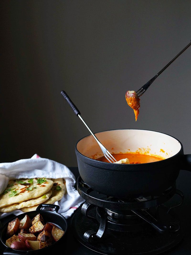 Curry Masala Fondue And Garlic Naan