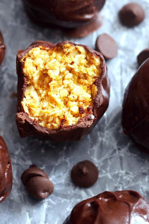 Fudgy Pumpkin Oats Chocolate Bites - #recipe by #eatwell101 - https://www.eatwell101.com/fudgy-pumpkin-ginger-chocolate-bites-recipe