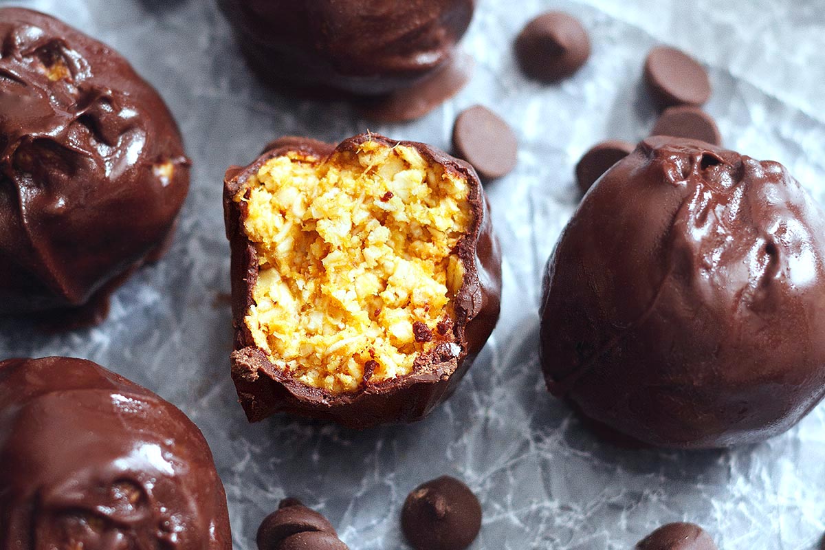 Fudgy Pumpkin Oats Chocolate Bites