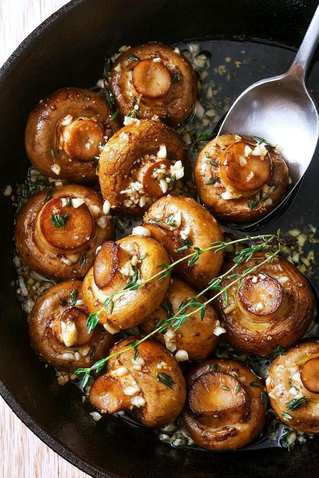 Roasted Mushrooms with Garlic Butter Sauce