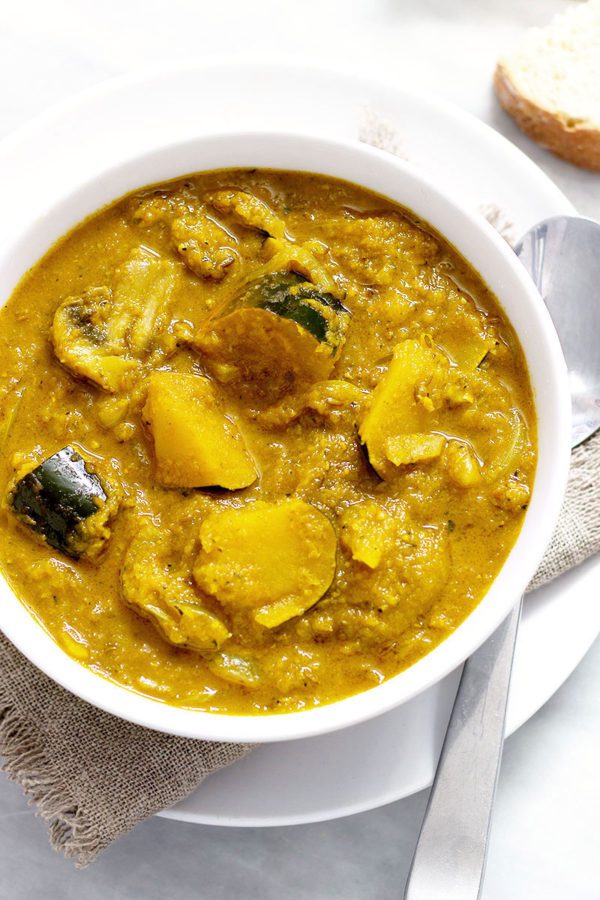 Vegan Acorn Squash Curry Soup - #recipe by #eatwell101 - https://www.eatwell101.com/vegan-acorn-squash-curry-soup-recipe