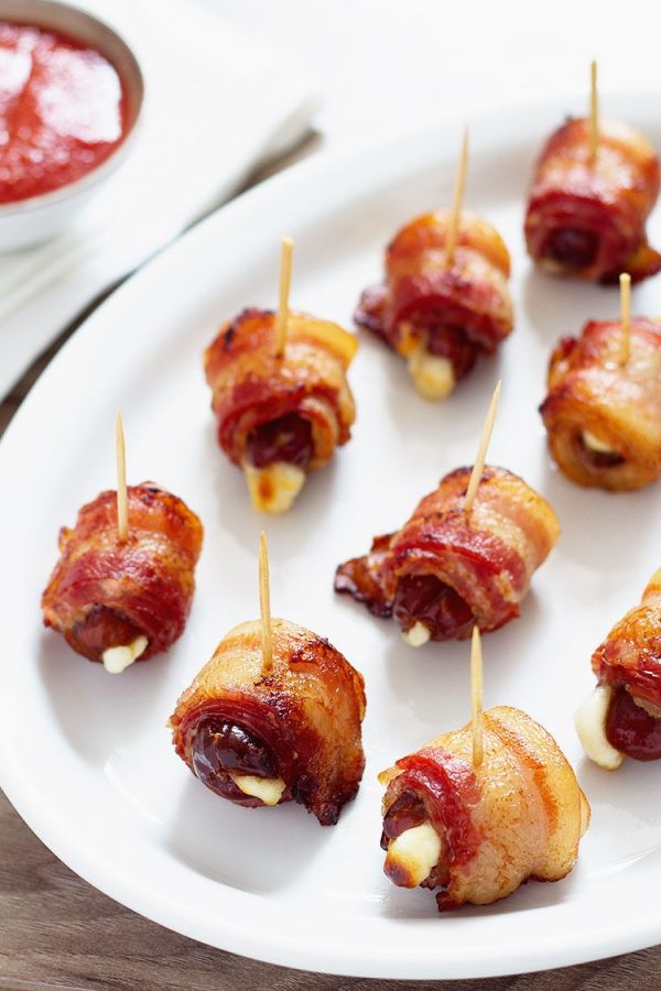Baked Bacon-Wrapped Dates - #recipe by #eatwell101 - https://www.eatwell101.com/cheesy-bacon-wrapped-dates-recipe