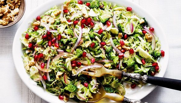 Broccoli Brussels Sprout Salad with Honey Dijon Vinaigrette - #recipe by #eatwell101 - https://www.eatwell101.com/shaved-brussels-sprout-and-broccoli-salad-recipe