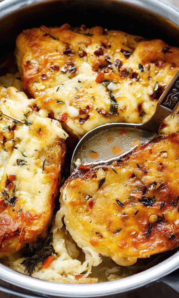 Cheesy Garlic Bread Soup