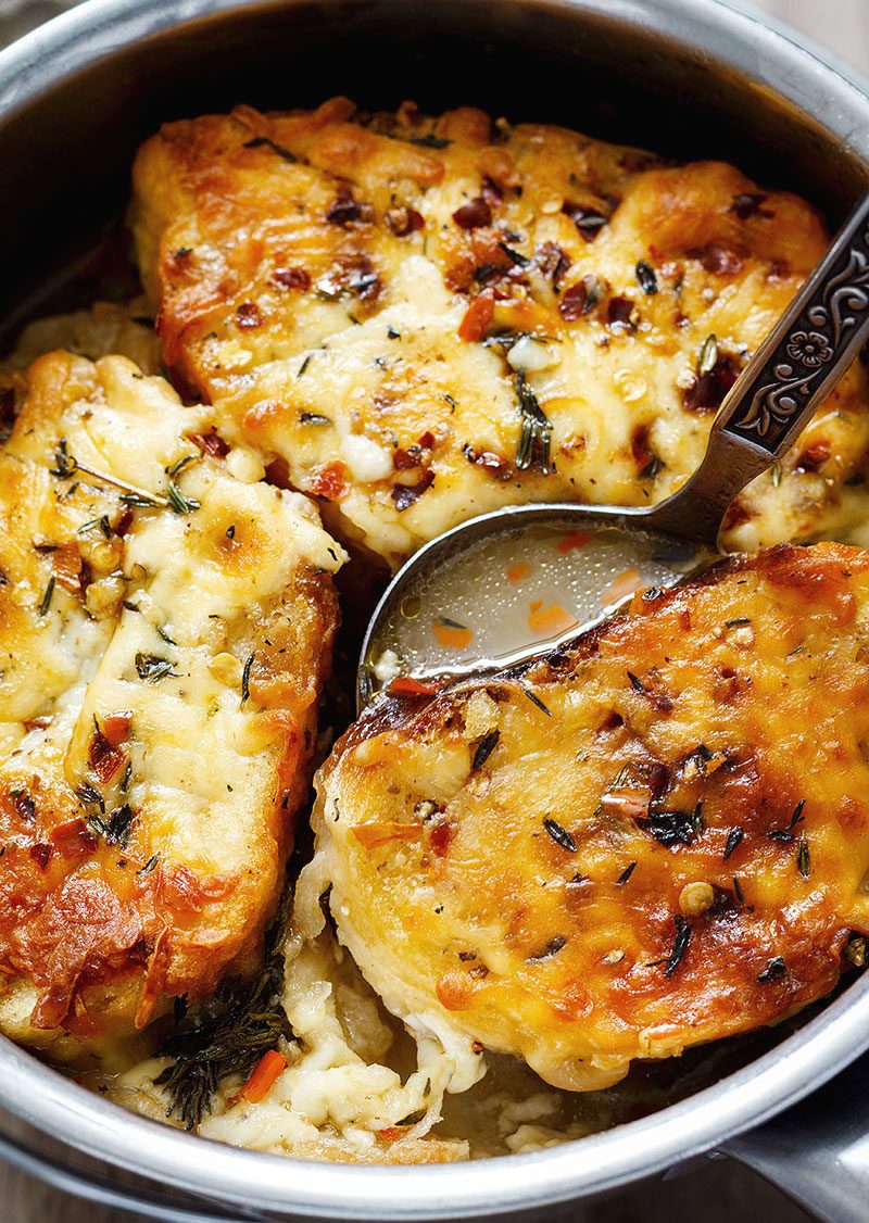 Baked Four-Cheese Garlic Bread Soup - #recipe by #eatwell101 - https://www.eatwell101.com/cheesy-garlic-bread-soup-recipe