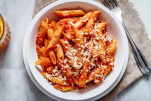 Slow Cooker Chicken Bolognese Pasta