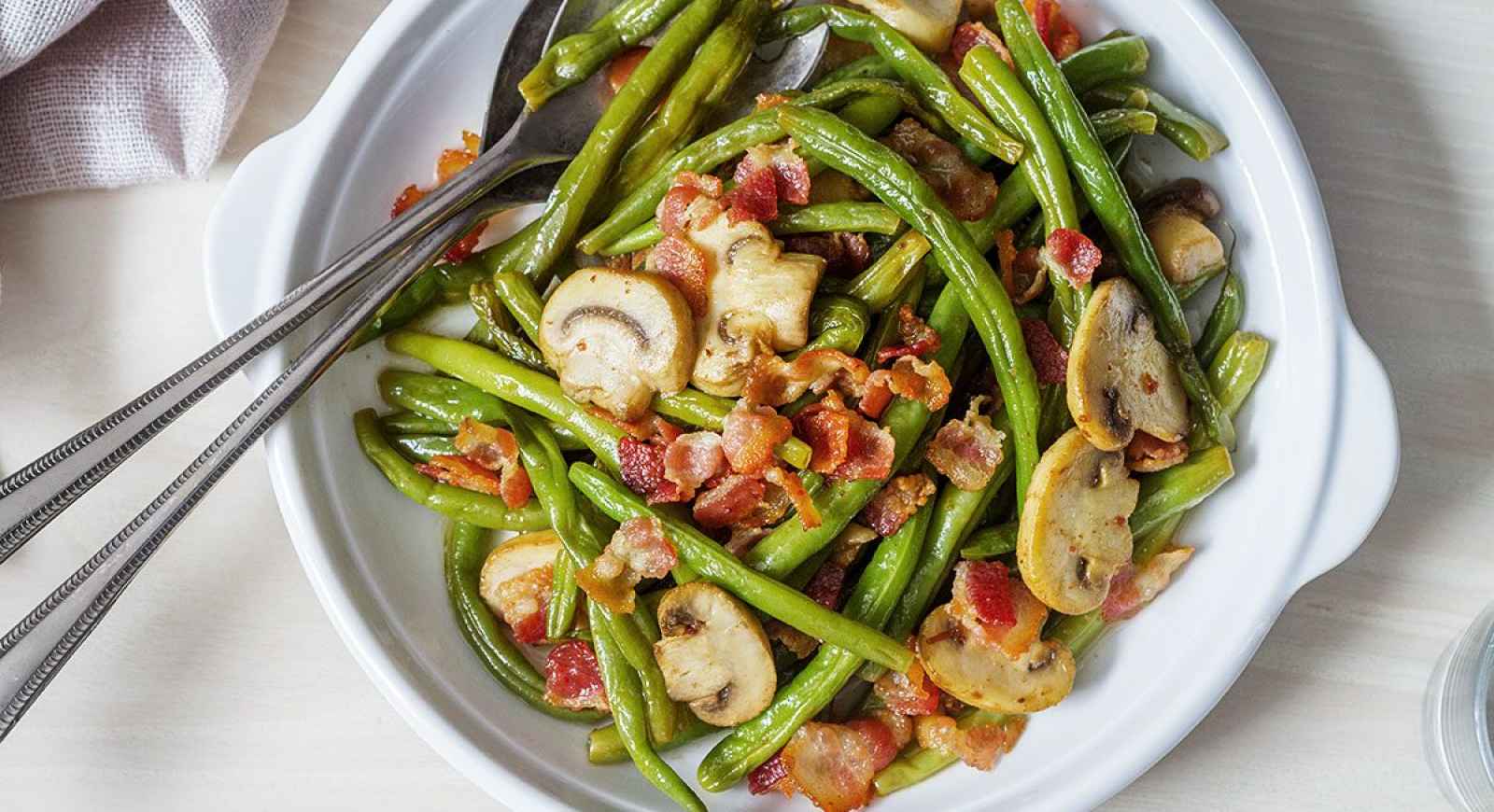 15 Minute Green Beans With Bacon Mushroom Sauce Eatwell101