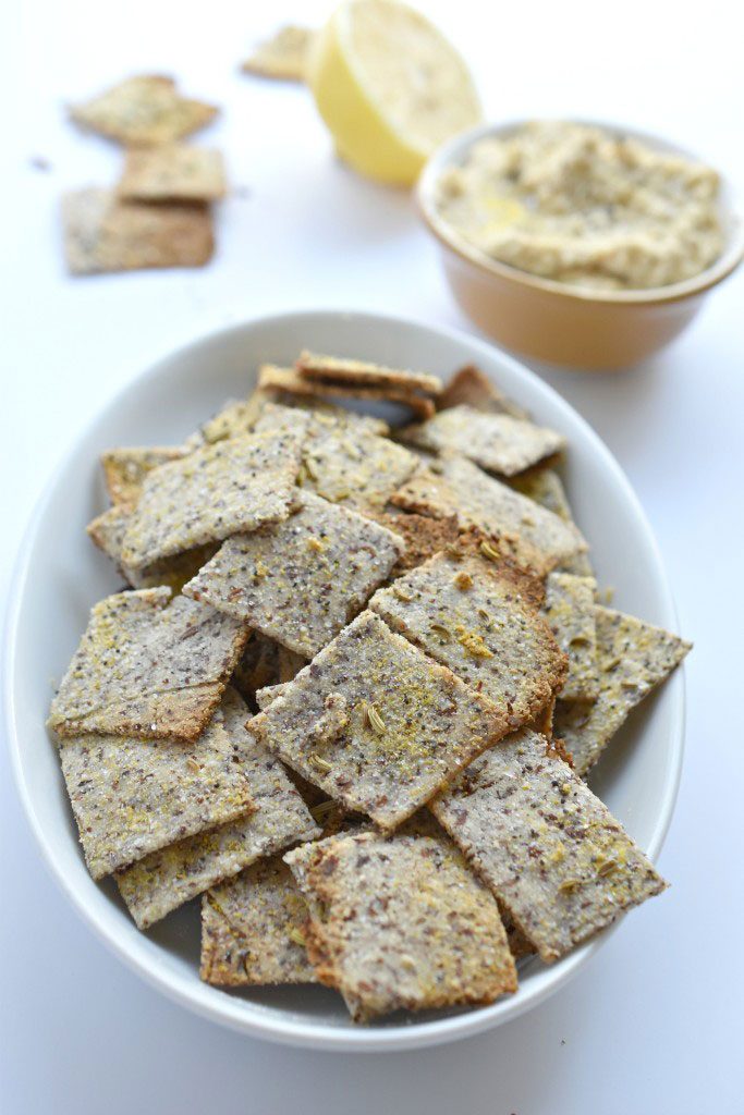Paleo Cracker Recipes: 9 Delicious Ideas That Will Make You Snack right