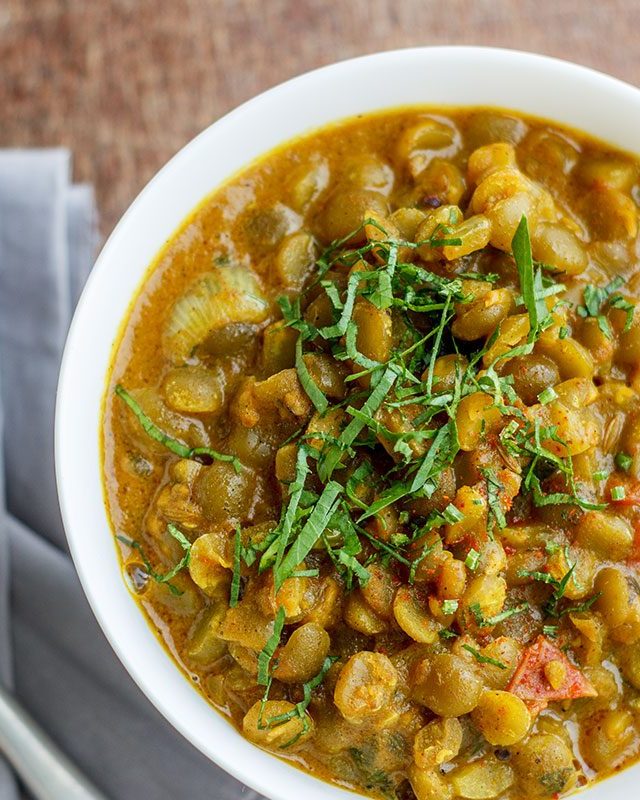 Crockpot Split Pea Soup - #recipe by #eatwell101 - https://www.eatwell101.com/crockpot-split-pea-soup-recipe