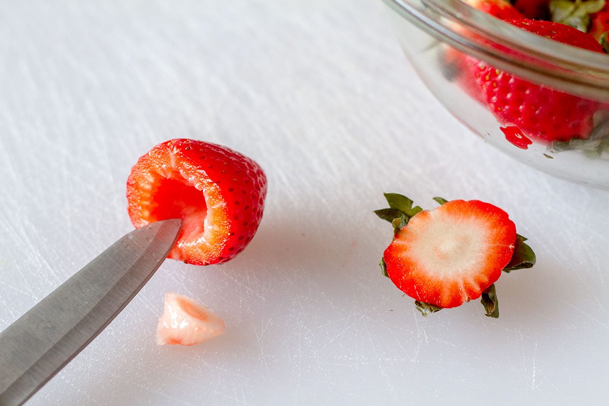 how-to-make-stuffed-strawberries