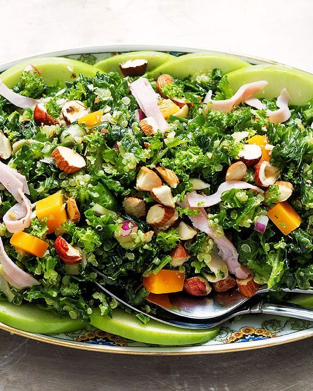 Kale Salad With Quinoa, Apples and Cheddar - #recipe by #eatwell101 - https://www.eatwell101.com/kale-quinoa-salad-recipe