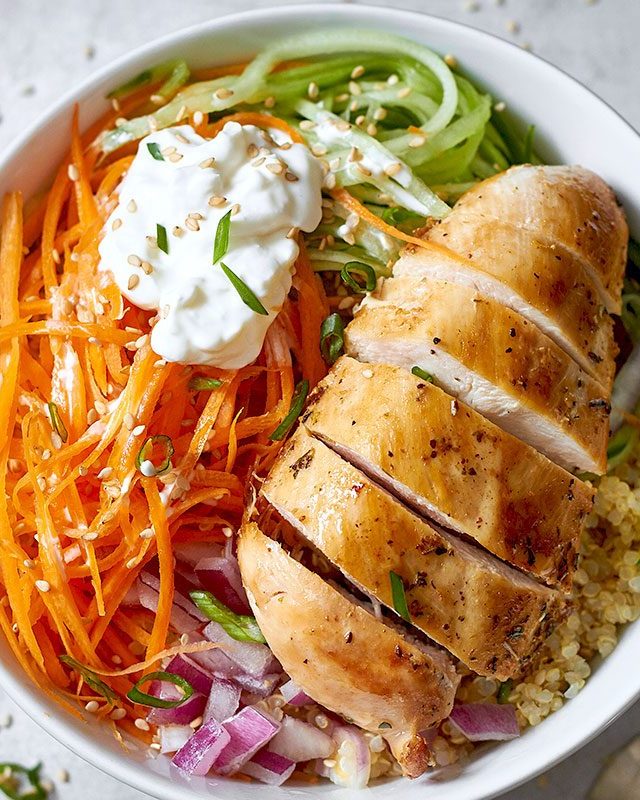 Meal Prep Grilled Chicken Veggie Bowls - #recipe by #eatwell101 - https://www.eatwell101.com/meal-prep-grilled-chicken-veggie-bowls-recipe