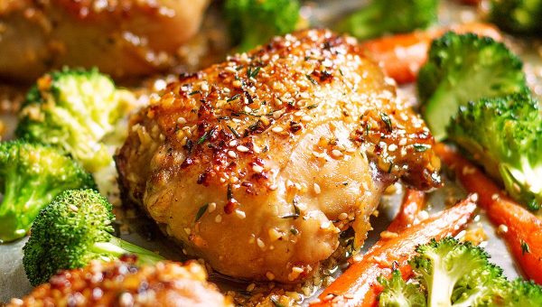 Honey Garlic Chicken and Veggies - #recipe by #eatwell101 - https://www.eatwell101.com/honey-garlic-chicken-and-veggies-recipe