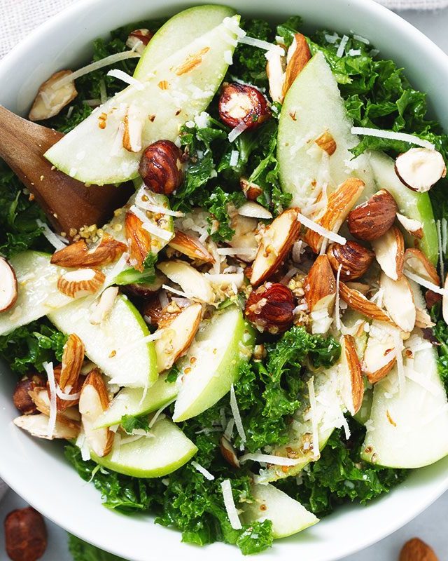 Kale Salad with Apple Almond Hazelnut and Apple Cider Dressing - #recipe by #eatwell101 - https://www.eatwell101.com/kale-salad-recipe