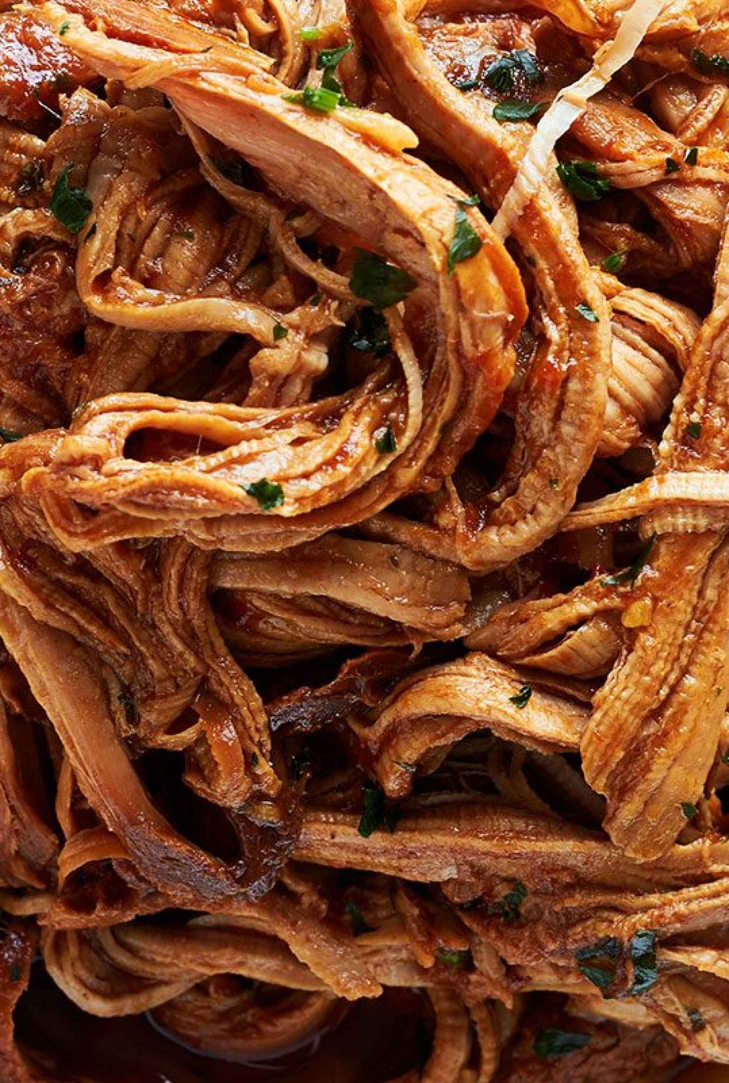 Slow Cooker Honey-Garlic BBQ Pork Tenderloin - #recipe by #eatwell101 - https://www.eatwell101.com/slow-cooker-honey-garlic-bbq-pork-tenderloin