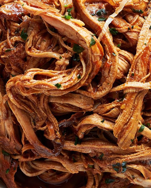 Slow Cooker Honey-Garlic BBQ Pork Tenderloin - #recipe by #eatwell101 - https://www.eatwell101.com/slow-cooker-honey-garlic-bbq-pork-tenderloin