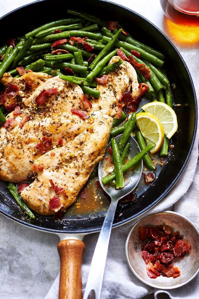 Garlic Lemon Chicken Breasts with Green Beans