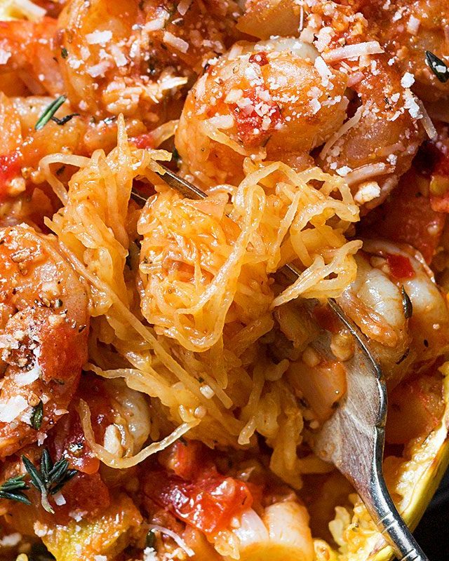 Creamy Tomato Shrimp Spaghetti Squash - #recipe by #eatwell101 - https://www.eatwell101.com/stuffed-spaghetti-squash-shrimp-recipe