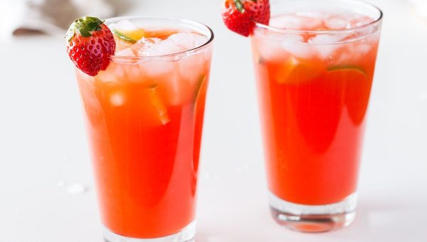 Lime Strawberry Margaritas - #recipe by #eatwell101 - https://www.eatwell101.com/lime-strawberry-margaritas-recipe