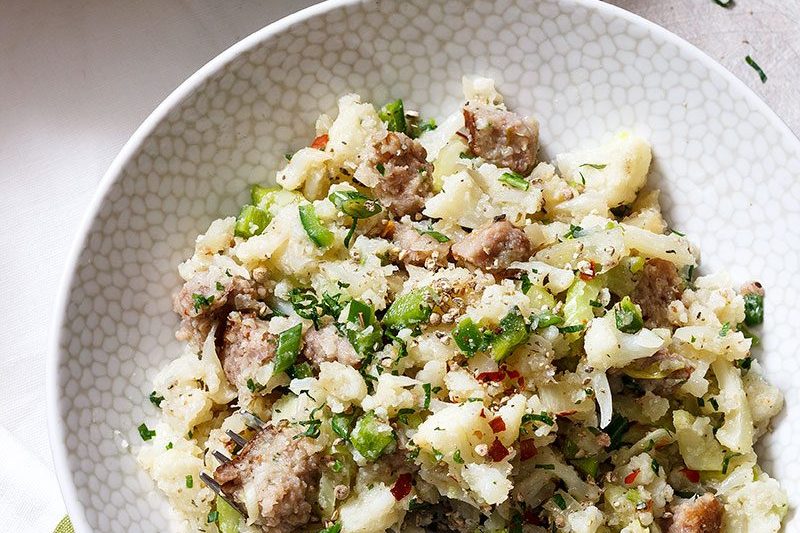 One-Pot Sausage Cauliflower Fried Rice - #recipe by #eatwell101 - https://www.eatwell101.com/cauliflower-fried-rice-recipe