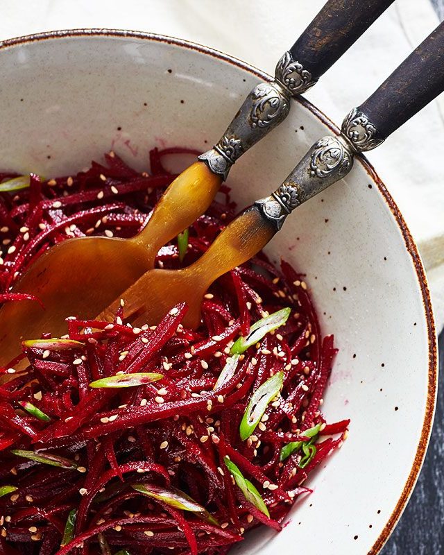 Simple Sesame Beet Salad - #recipe by #eatwell101 - https://www.eatwell101.com/beet-salad-recipe