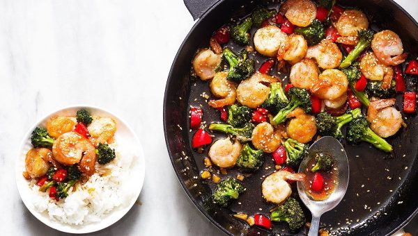 Teriyaki Shrimp and Broccoli Stir Fry - #recipe by #eatwell101 - https://www.eatwell101.com/teriyaki-shrimp-broccoli-stir-fry-recipe