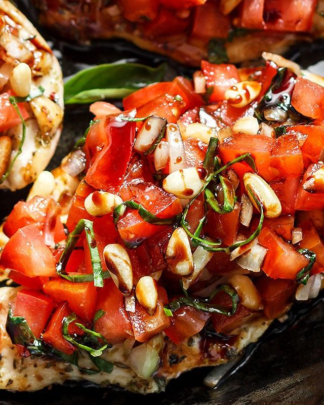 Grilled Bruschetta Chicken - #recipe by #eatwell101 - https://www.eatwell101.com/chicken-bruschetta-recipe