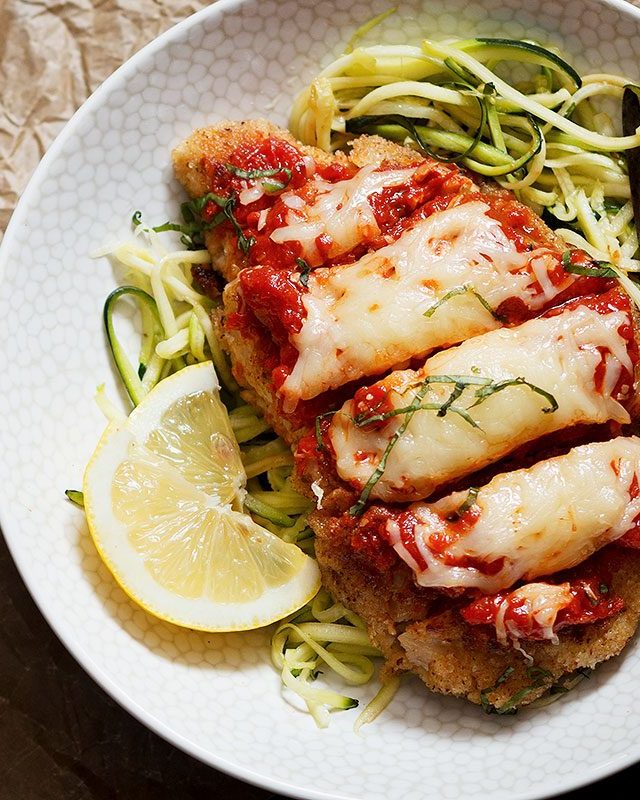 Baked Chicken Parmesan - #recipe by #eatwell101 - https://www.eatwell101.com/parmesan-chicken-recipe