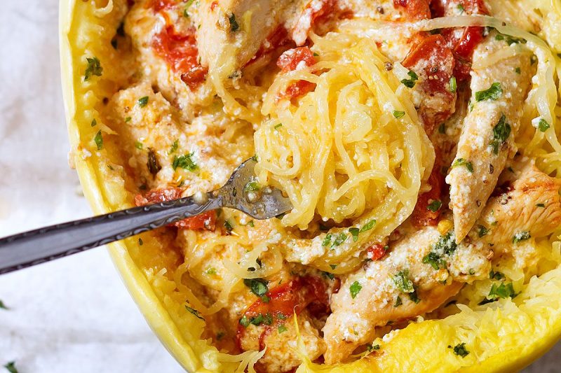 Chicken Stuffed Spaghetti Squash - #recipe by #eatwell101 - https://www.eatwell101.com/chicken-spaghetti-squash-recipe