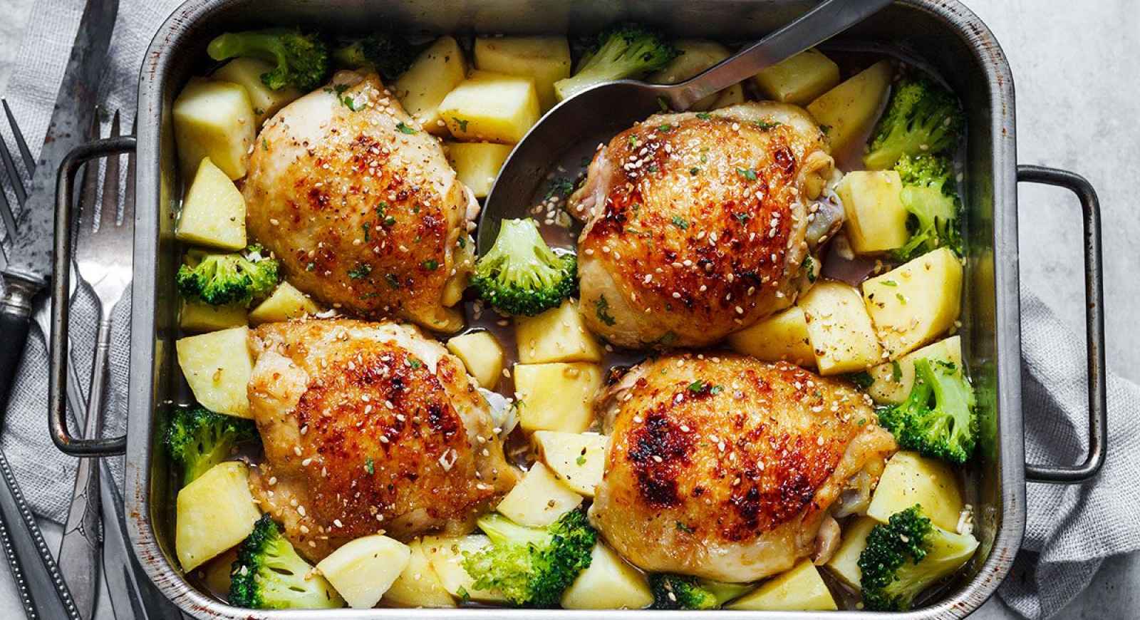 Honey Garlic Chicken Recipe With Broccoli And Potatoes Baked Chicken Recipe Eatwell101