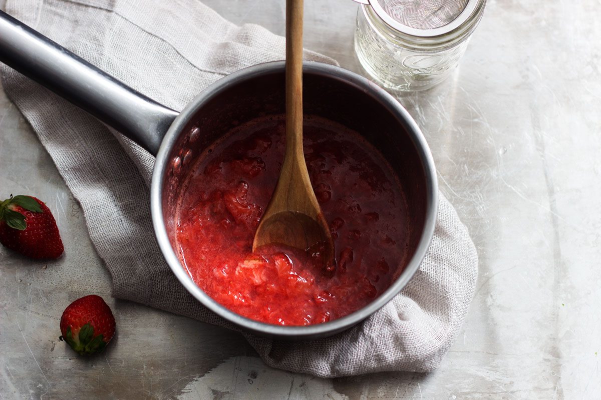 strawberry daiquiri cockail