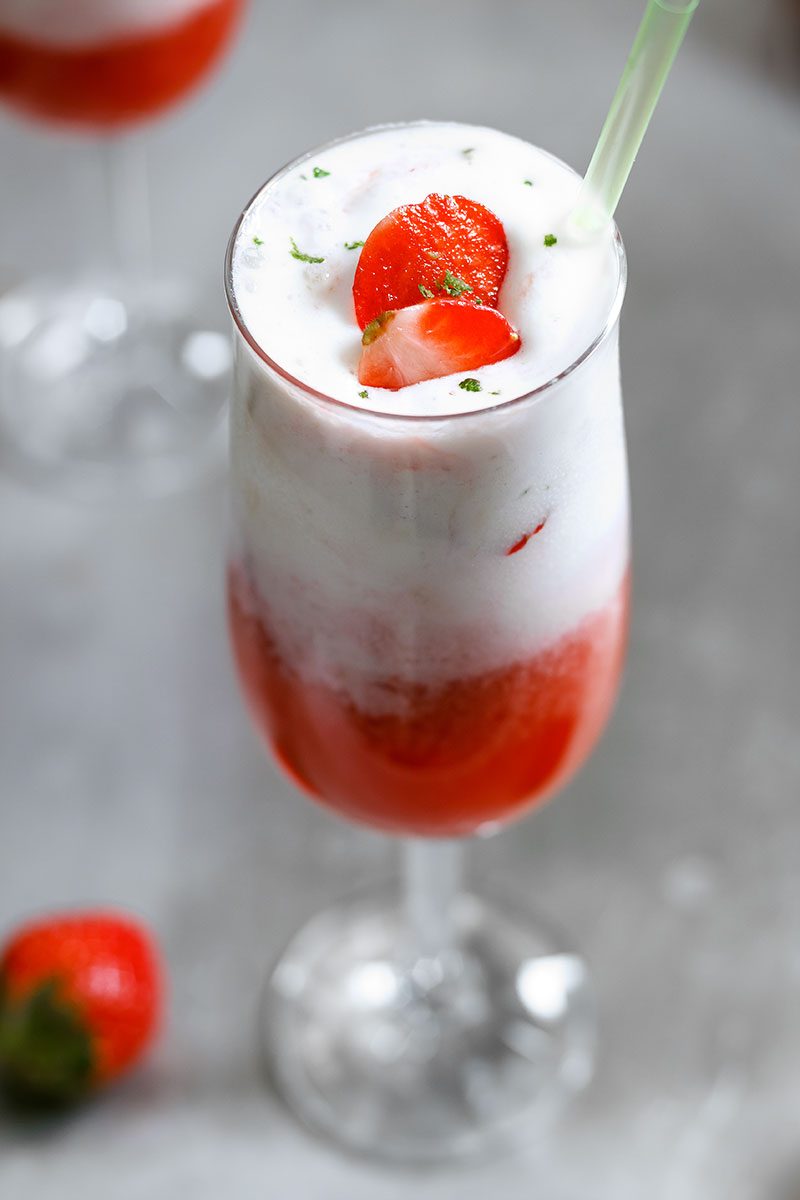 Strawberry Daiquiri Recipe — Eatwell101