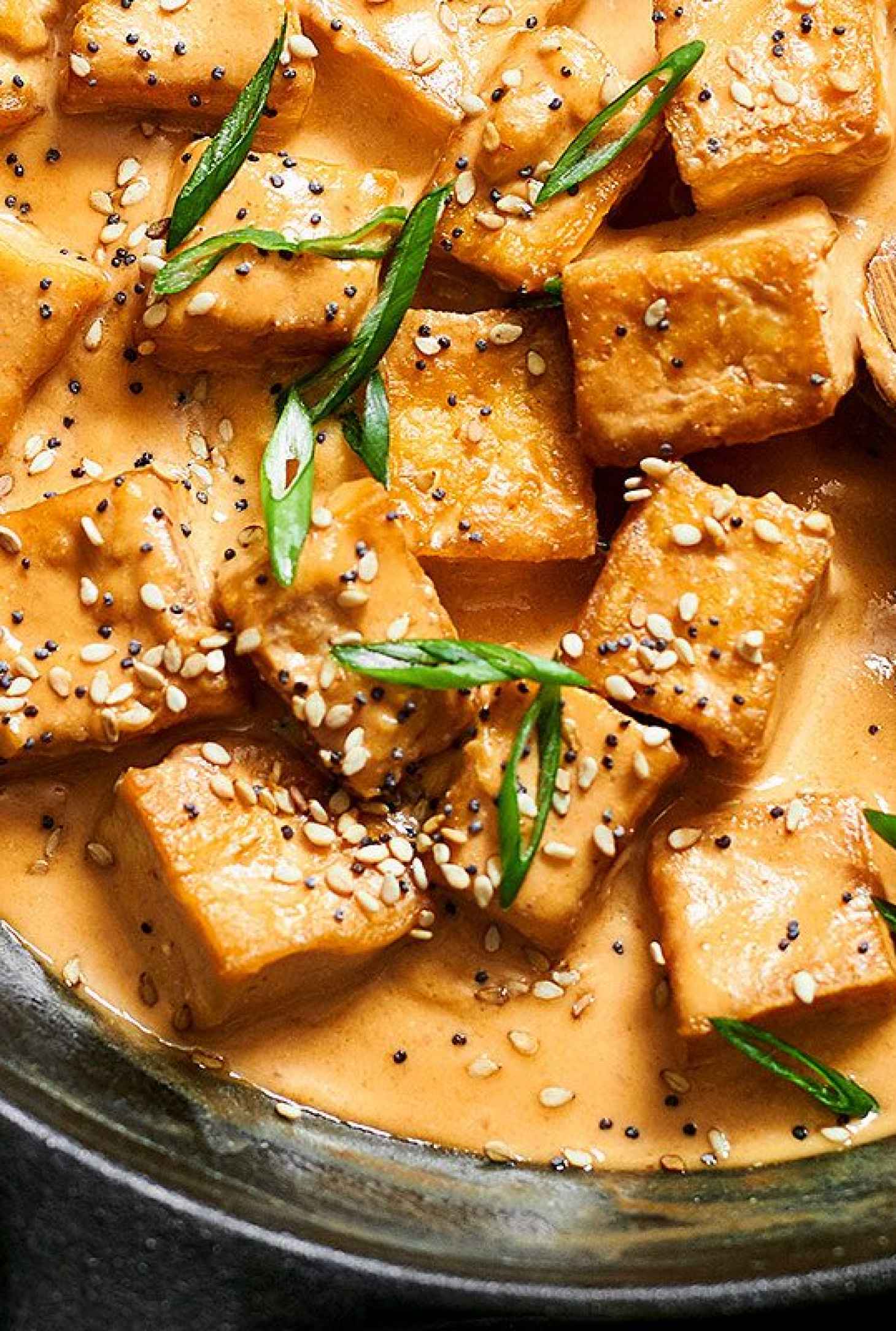 Spicy Tahini Tofu Stir Fry - #recipe by #eatwell101 - https://www.eatwell101.com/tofu-stir-fry-recipe
