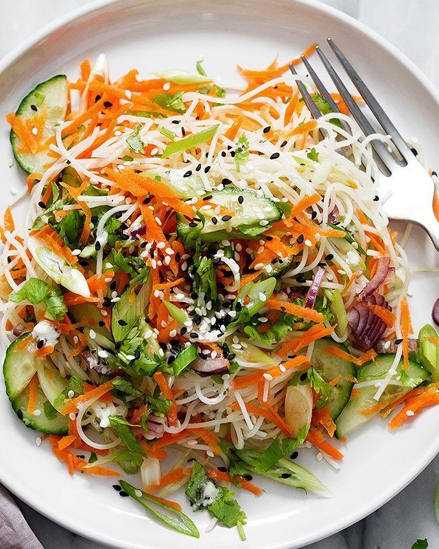 Spring Roll Noodle Salad - #recipe by #eatwell101 - https://www.eatwell101.com/noodle-salad-recipe