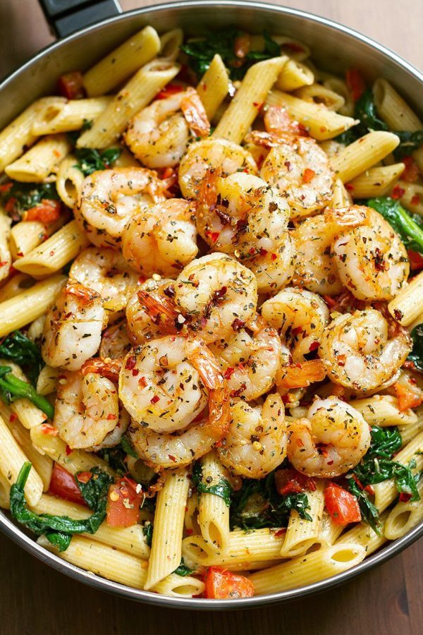 Tomato Spinach Shrimp Pasta - #recipe by #eatwell101 - https://www.eatwell101.com/shrimp-pasta-recipe-with-tomato-and-spinach