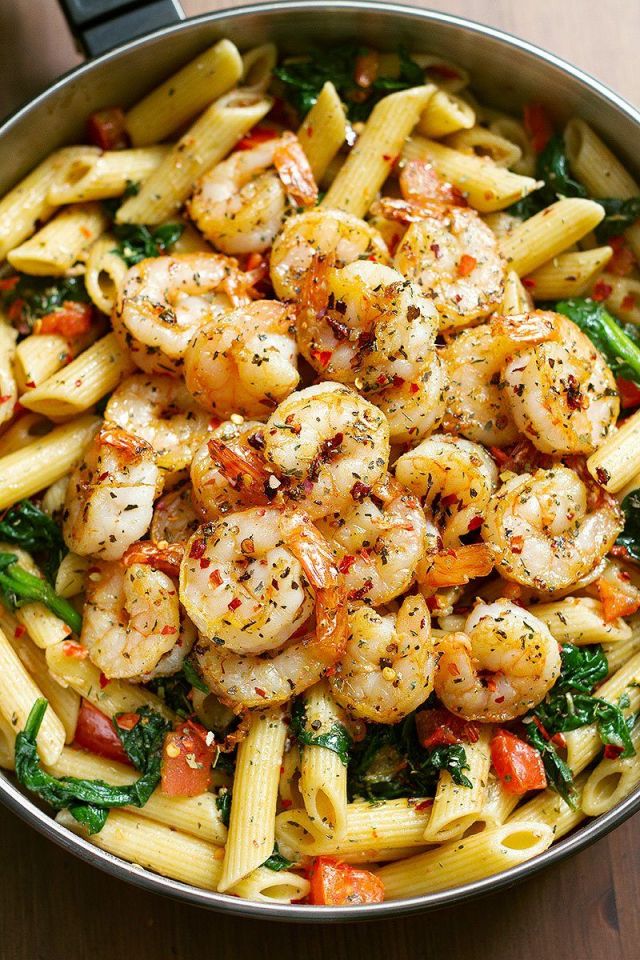 Tomato Spinach Shrimp Pasta