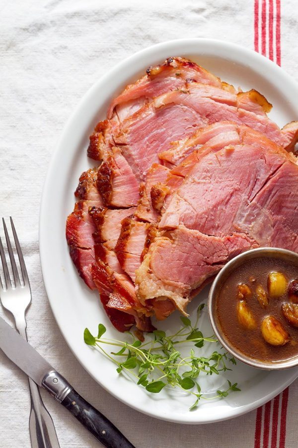 Baked Ham with Honey Garlic Glaze - #recipe by #eatwell101 - https://www.eatwell101.com/honey-garlic-baked-ham
