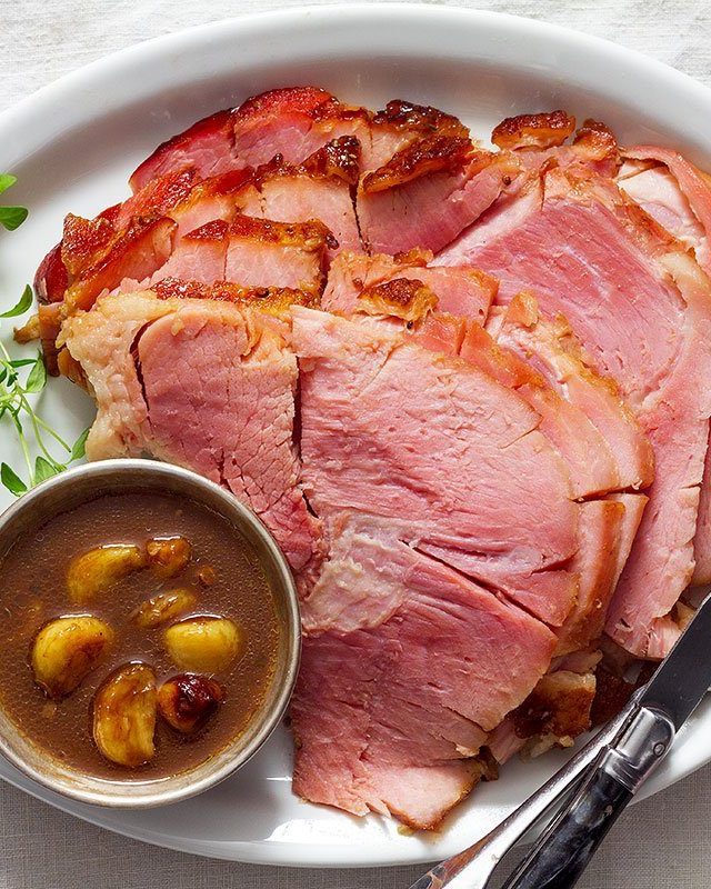 Honey Balsamic Garlic Baked Ham - #recipe by #eatwell101 - https://www.eatwell101.com/honey-garlic-baked-ham