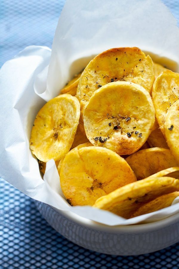 Baked Plantain Chips - #recipe by #eatwell101 - https://www.eatwell101.com/paleo-baked-plantain-chips