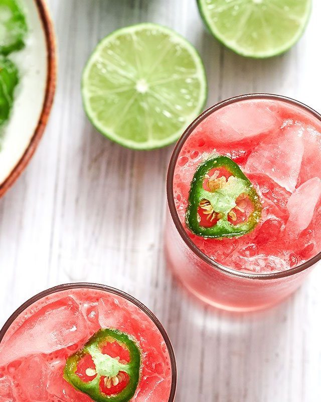 Spicy Watermelon Lemonade - #recipe by #eatwell101 - https://www.eatwell101.com/spicy-watermelon-lemonade-recipe