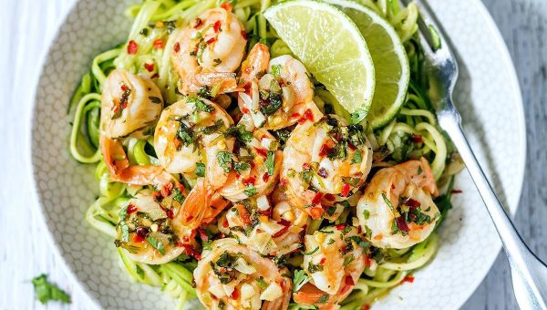 Cilantro Lime Shrimp with Zucchini Noodles - #recipe by #eatwell101 - https://www.eatwell101.com/cilantro-lime-shrimp-with-zucchini-noodles
