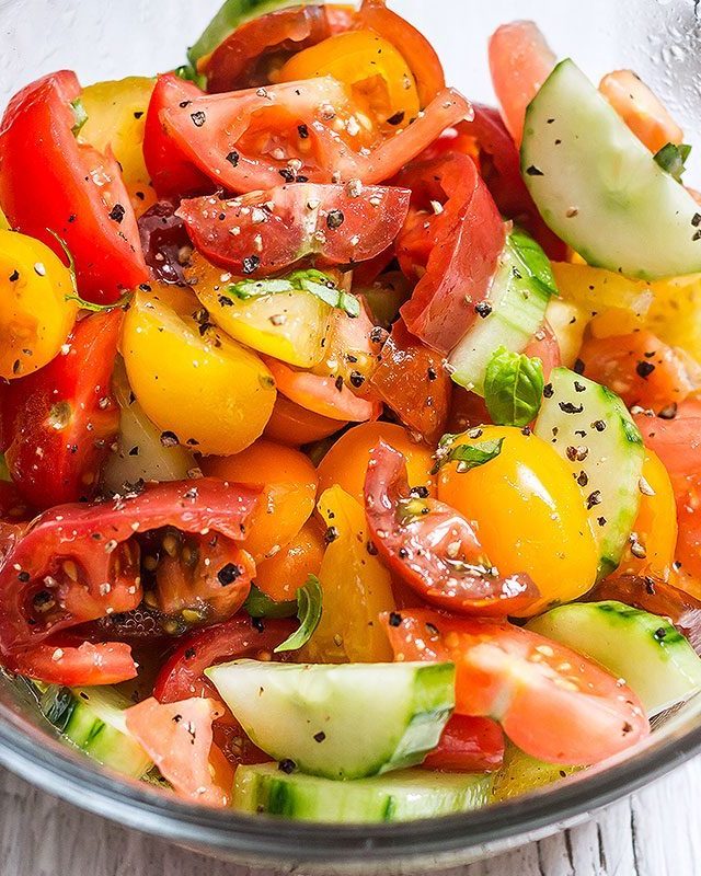 Cucumber Tomato Salad - #recipe by #eatwell101 - https://www.eatwell101.com/cucumber-tomato-salad