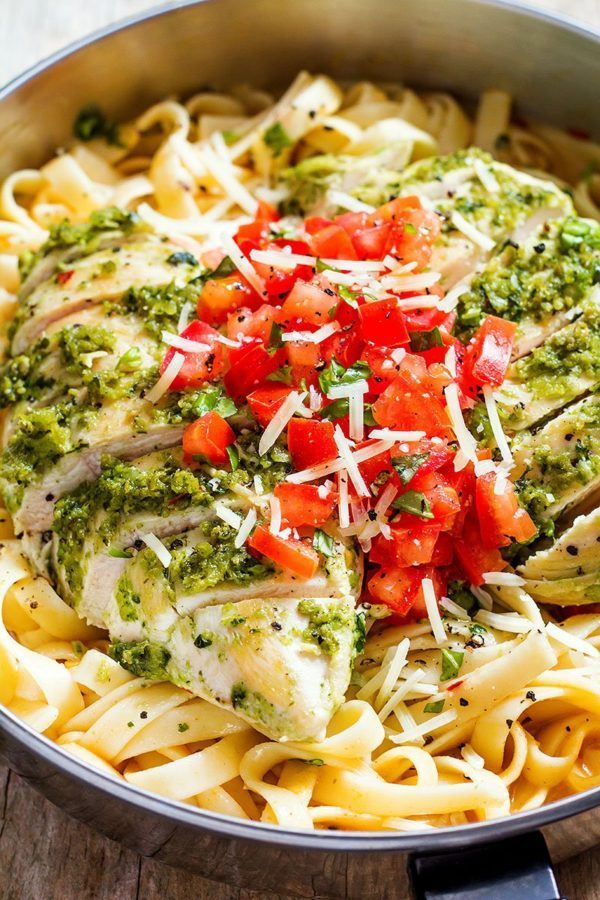 Pesto Chicken Pasta - #recipe by #eatwell101 - https://www.eatwell101.com/pesto-chicken-pasta-recipe
