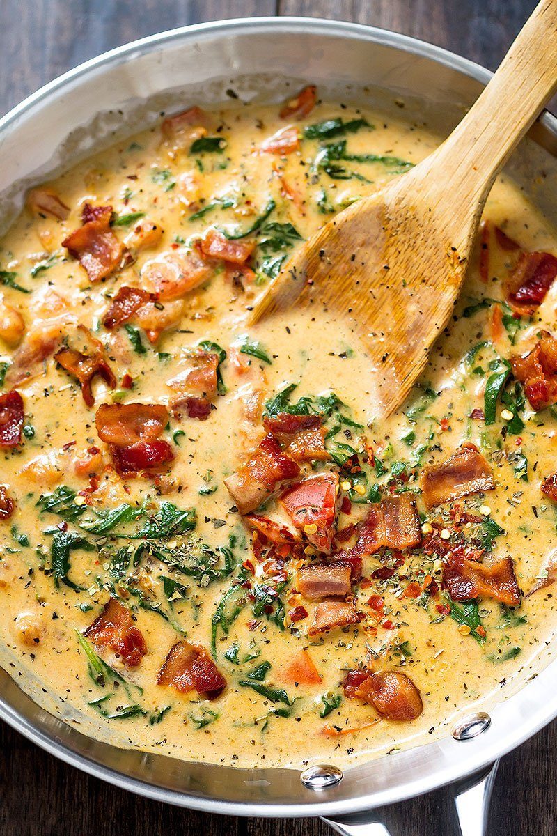 Chicken with Bacon Spinach and Tomato in Mozzarella Cream ...