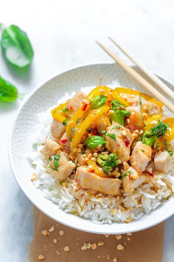 Savory-Sweet Chicken Stir Fry - #recipe by #eatwell101 - https://www.eatwell101.com/savory-sweet-chicken-stir-fry